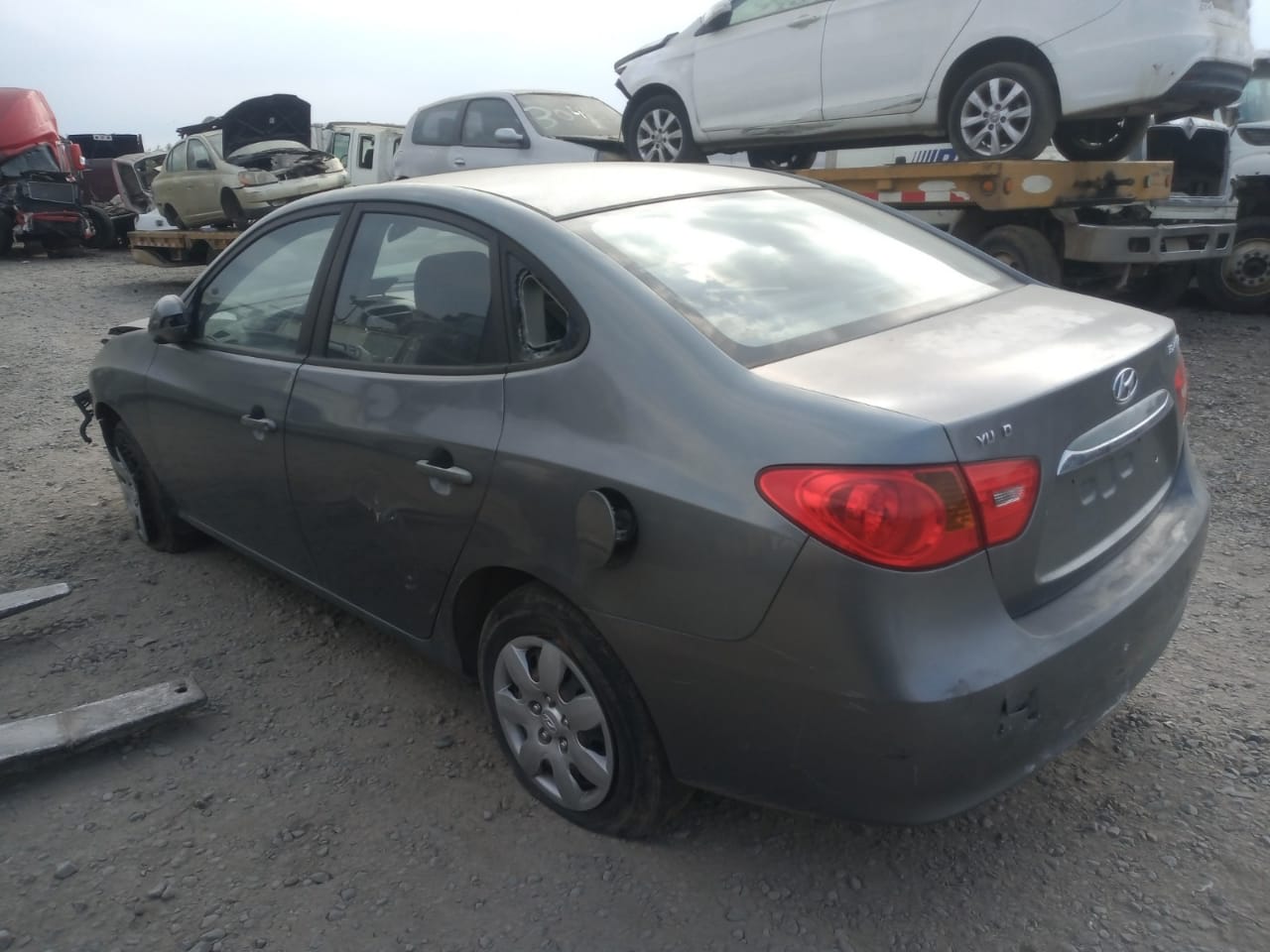  Hyundai ELANTRA 2010    EN DESARME